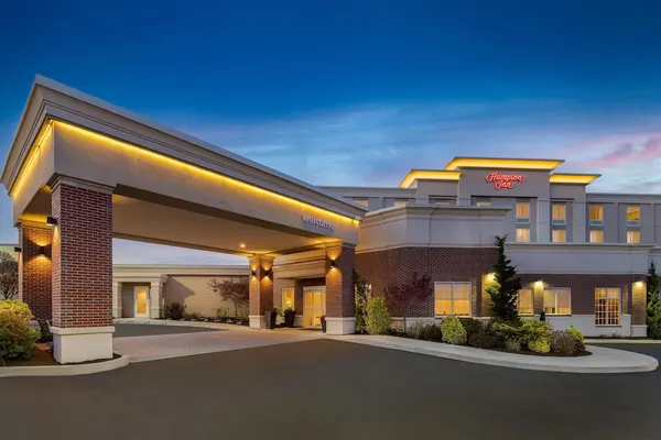 Photo 1 - Hampton Inn Pawtucket