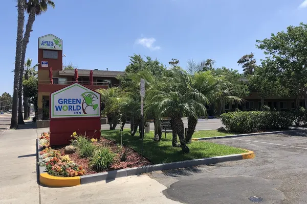 Photo 1 - Ramada by Wyndham near SeaWorld / Mission Beach