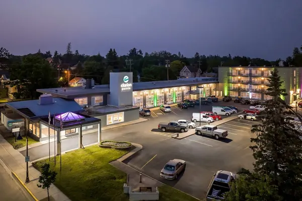 Photo 1 - Clarion Pointe Rhinelander Downtown