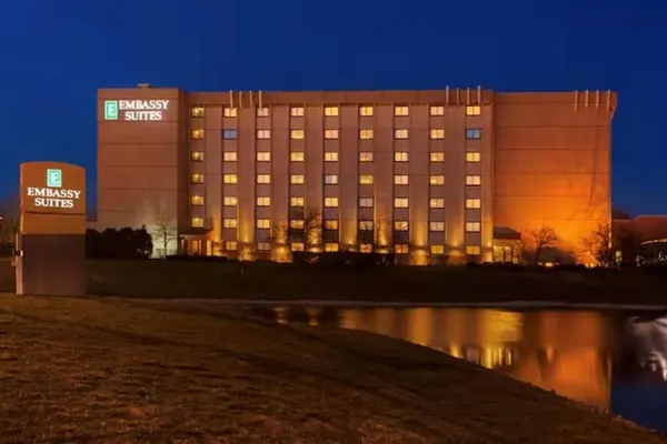 Photo 1 - Embassy Suites by Hilton Chicago Schaumburg Woodfield