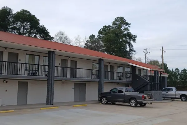 Photo 1 - Red Roof Inn Leeds