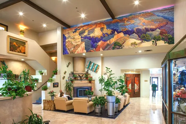 Photo 1 - Grand Canyon Plaza Hotel