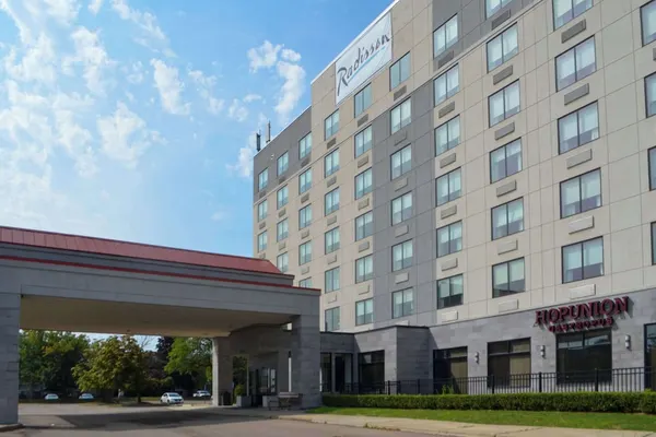 Photo 1 - Radisson Hotel Detroit Metro Airport