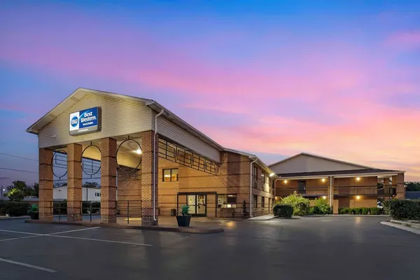 Photo 1 - Best Western Shelbyville Inn and Suites Celebration Inn