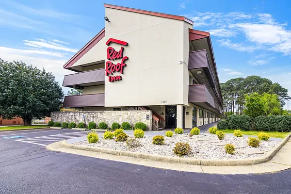 Photo 1 - Red Roof Inn Hampton Coliseum & Convention Center