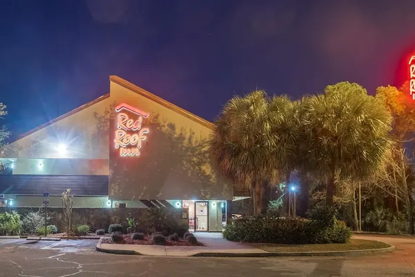 Photo 1 - Red Roof Inn Jacksonville Airport