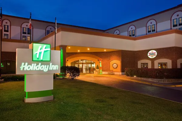 Photo 1 - Holiday Inn Dubuque/Galena, an IHG Hotel