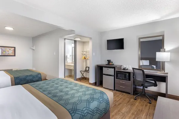 Photo 1 - Econo Lodge Inn & Suites Socorro