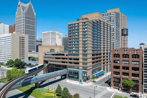 Photo 1 - Courtyard By Marriott Detroit Downtown