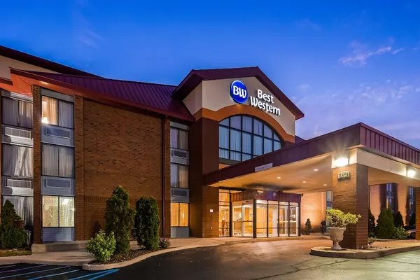 Photo 1 - Best Western Luxbury Inn Fort Wayne