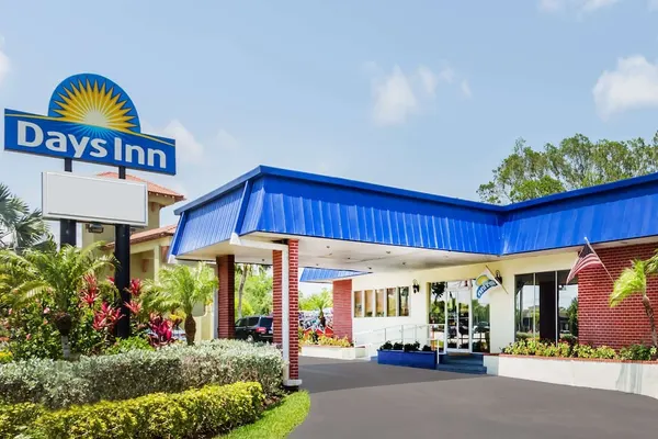 Photo 1 - Days Inn by Wyndham Fort Myers Springs Resort