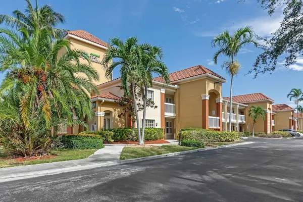 Photo 1 - Extended Stay America Suites Boca Raton Commerce