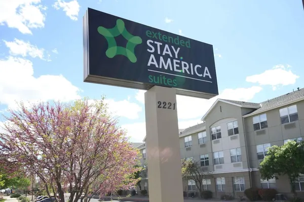Photo 1 - Extended Stay America Suites Albuquerque Rio Rancho Blvd