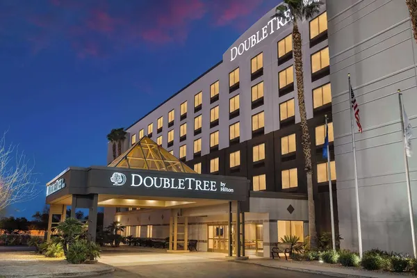 Photo 1 - DoubleTree by Hilton Las Vegas Airport