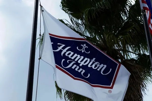 Photo 1 - Hampton Inn Orlando/Lake Buena Vista