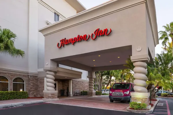 Photo 1 - Hampton Inn Ft Lauderdale-Plantation