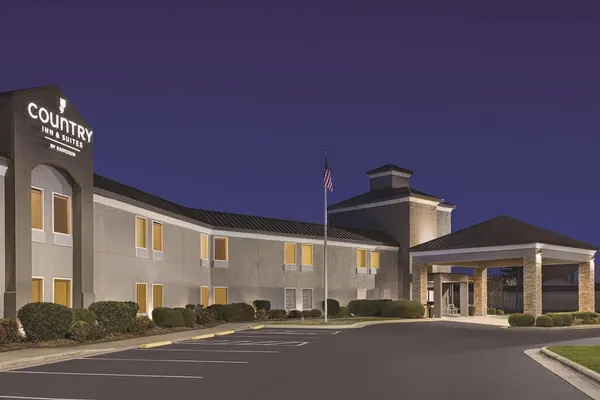 Photo 1 - Country Inn & Suites by Radisson, Dunn, NC