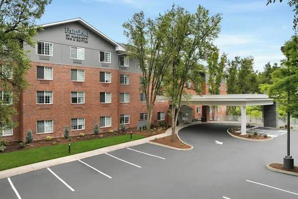 Photo 1 - Fairfield Inn & Suites by Marriott Lake Oswego