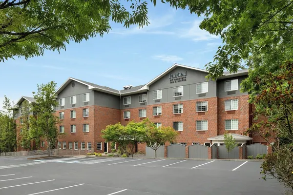 Photo 1 - Fairfield Inn & Suites by Marriott Lake Oswego