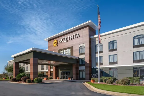 Photo 1 - La Quinta Inn & Suites by Wyndham-Albany GA