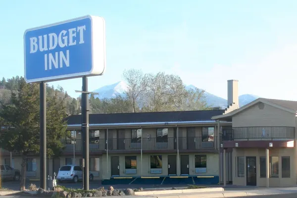 Photo 1 - Budget Inn