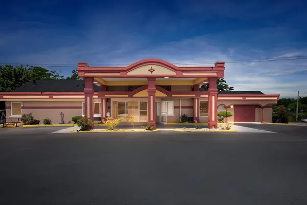 Photo 1 - Americas Best Value Inn & Suites Williamstown