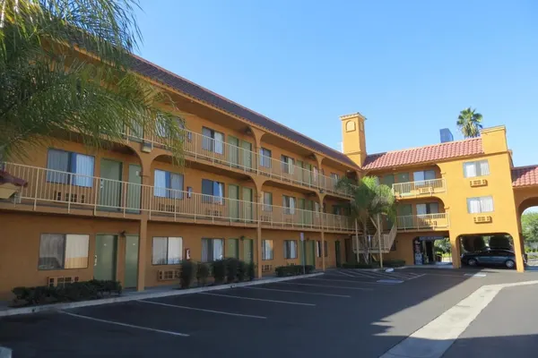 Photo 1 - Buena Vista Inn
