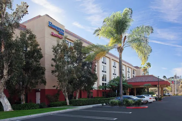 Photo 1 - Fairfield Inn by Marriott Mission Viejo / Orange County