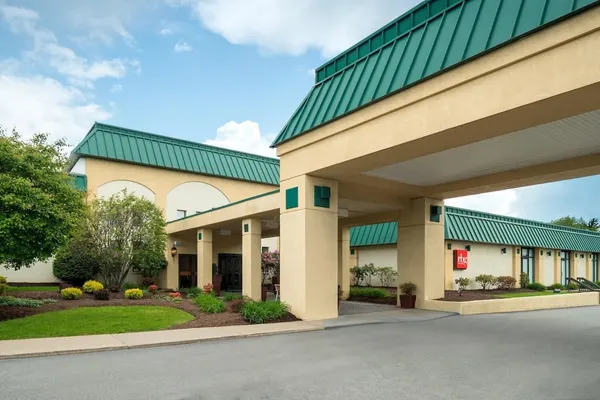 Photo 1 - Ramada by Wyndham Indiana