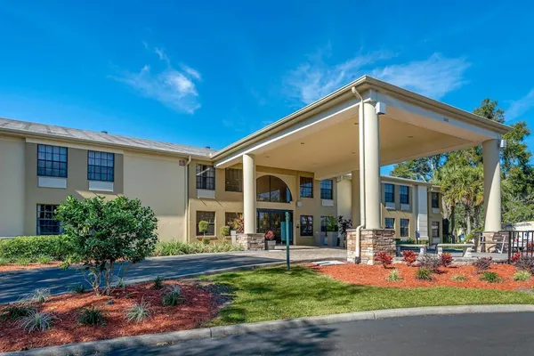 Photo 1 - Comfort Inn Ocala Silver Springs