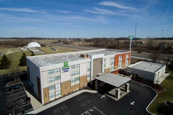 Photo 1 - Holiday Inn Express & Suites Wapakoneta, an IHG Hotel