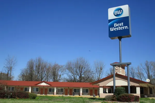 Photo 1 - Best Western Palestine Inn