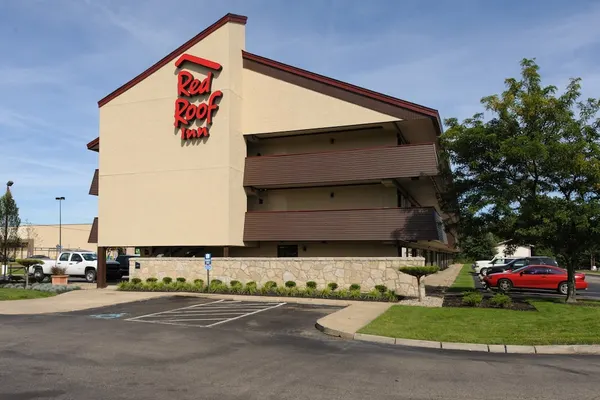 Photo 1 - Red Roof Inn Akron