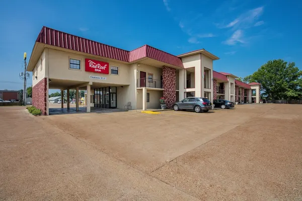 Photo 1 - Red Roof Inn Forrest City