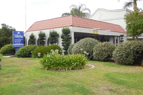 Photo 1 - Valley Inn