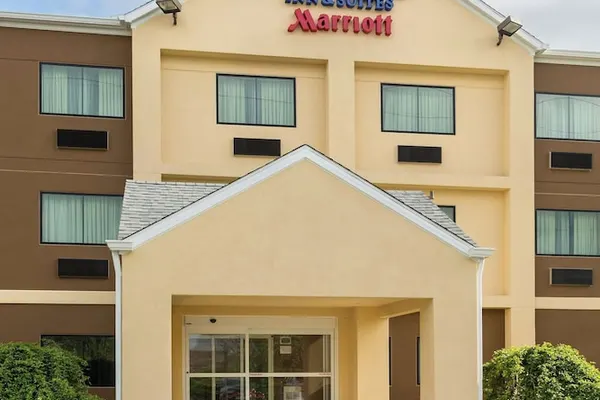 Photo 1 - Fairfield Inn & Suites by Marriott Springfield