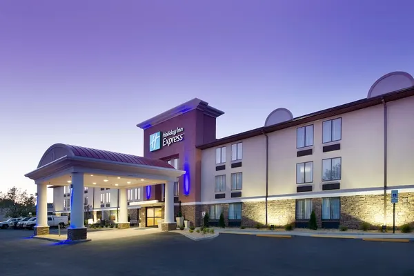 Photo 1 - Holiday Inn Express Waldorf by IHG