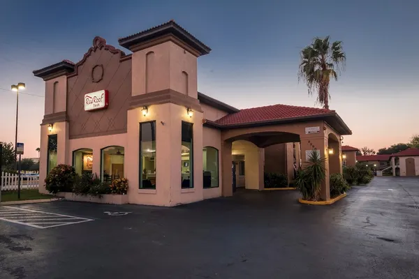 Photo 1 - Red Roof Inn Orlando South - Florida Mall