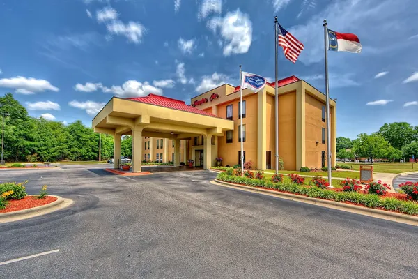 Photo 1 - Hampton Inn Laurinburg