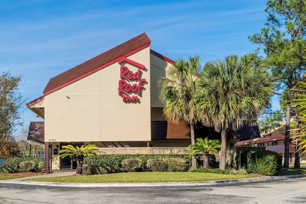 Photo 1 - Red Roof Inn Jacksonville - Orange Park