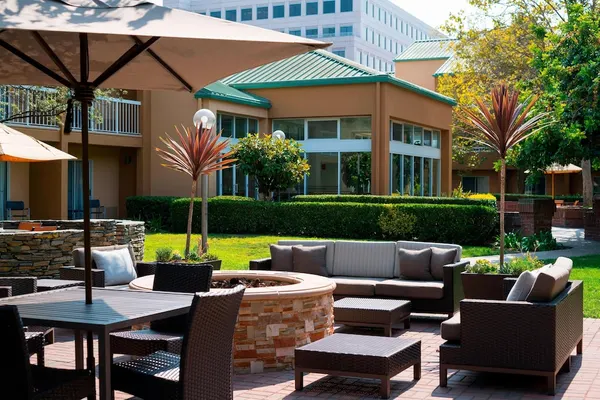 Photo 1 - Courtyard by Marriott San Mateo Foster City