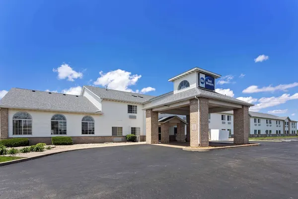 Photo 1 - Best Western Oglesby Inn