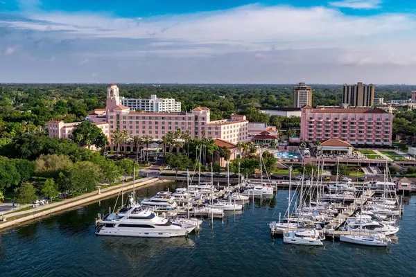 Photo 1 - The Vinoy Resort & Golf Club, Autograph Collection