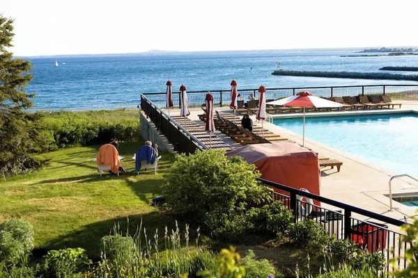 Photo 1 - The Colony Hotel