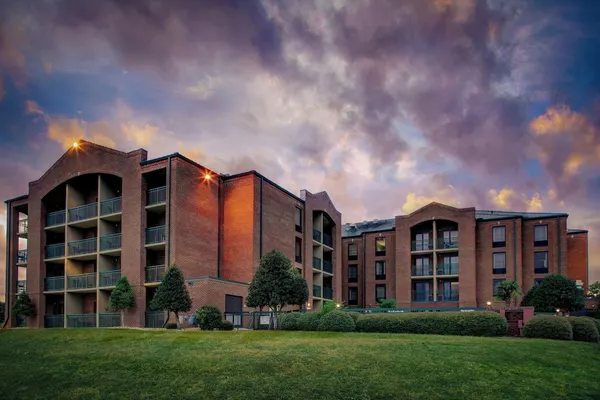 Photo 1 - Courtyard by Marriott New Bern