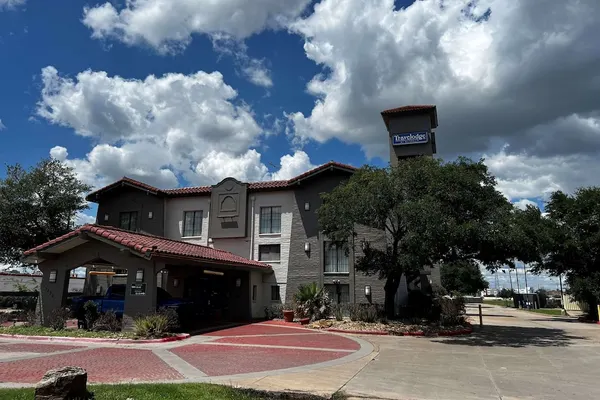 Photo 1 - Travelodge by Wyndham Houston Cy-Fair