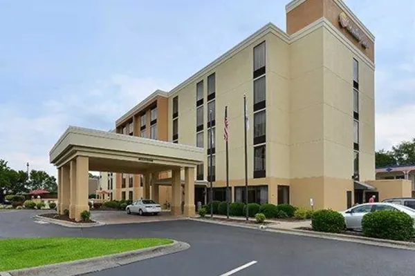 Photo 1 - Comfort Inn Elizabeth City near University