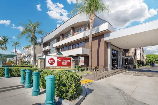 Photo 1 - Best Western Plus Park Place Inn - Mini Suites