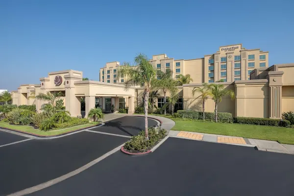 Photo 1 - DoubleTree by Hilton Los Angeles - Commerce