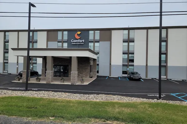 Photo 1 - Comfort Inn & Suites Wyomissing/Reading